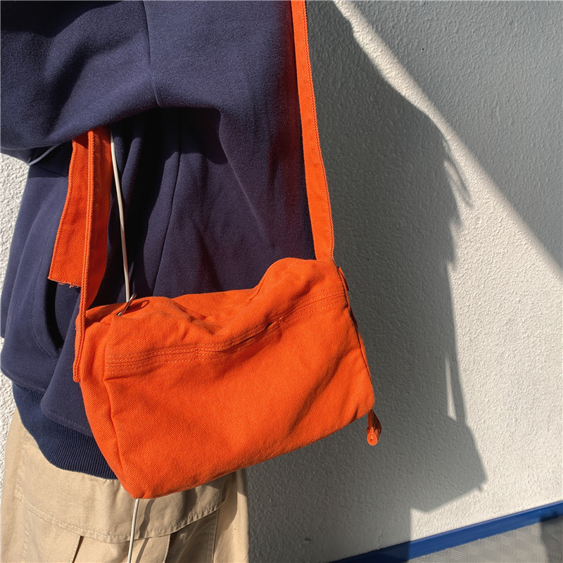 Сумка-кроссбоди для студентов  – обзор и цена Women Bags Logo