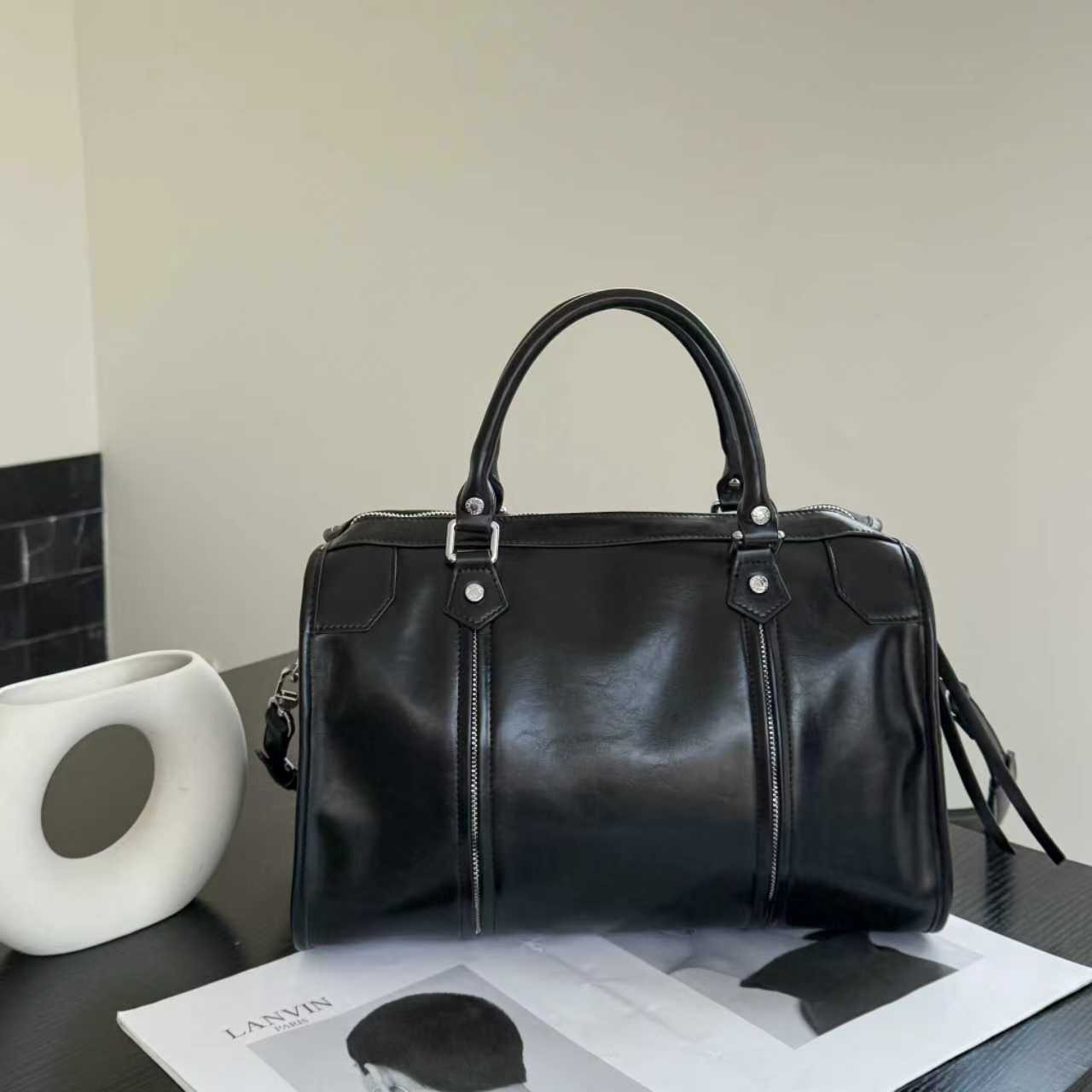 Новые женские сумки Весна/Лето – обзор и цена Women Bags Logo