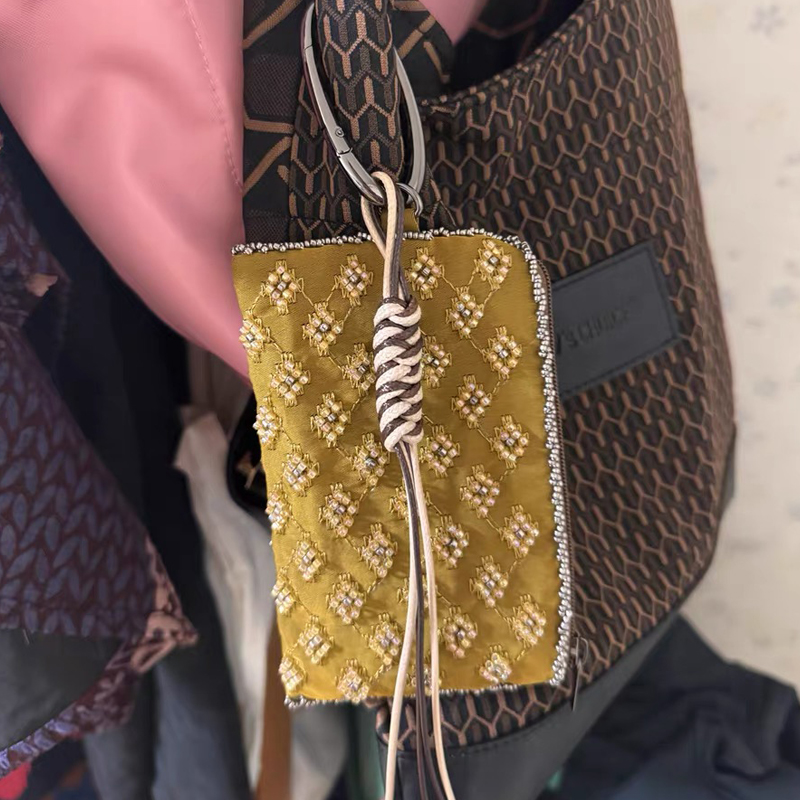 Мини-аксессуары, очаровательны – обзор и цена Women Bags Max